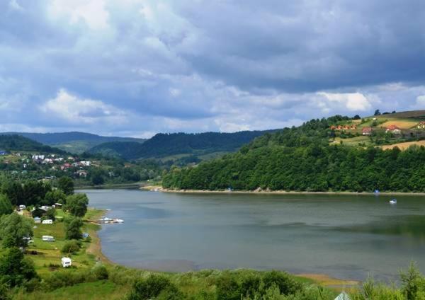 Domki Zlota Rybka Nad Jeziorem Solinskim Zawoz Bagian luar foto
